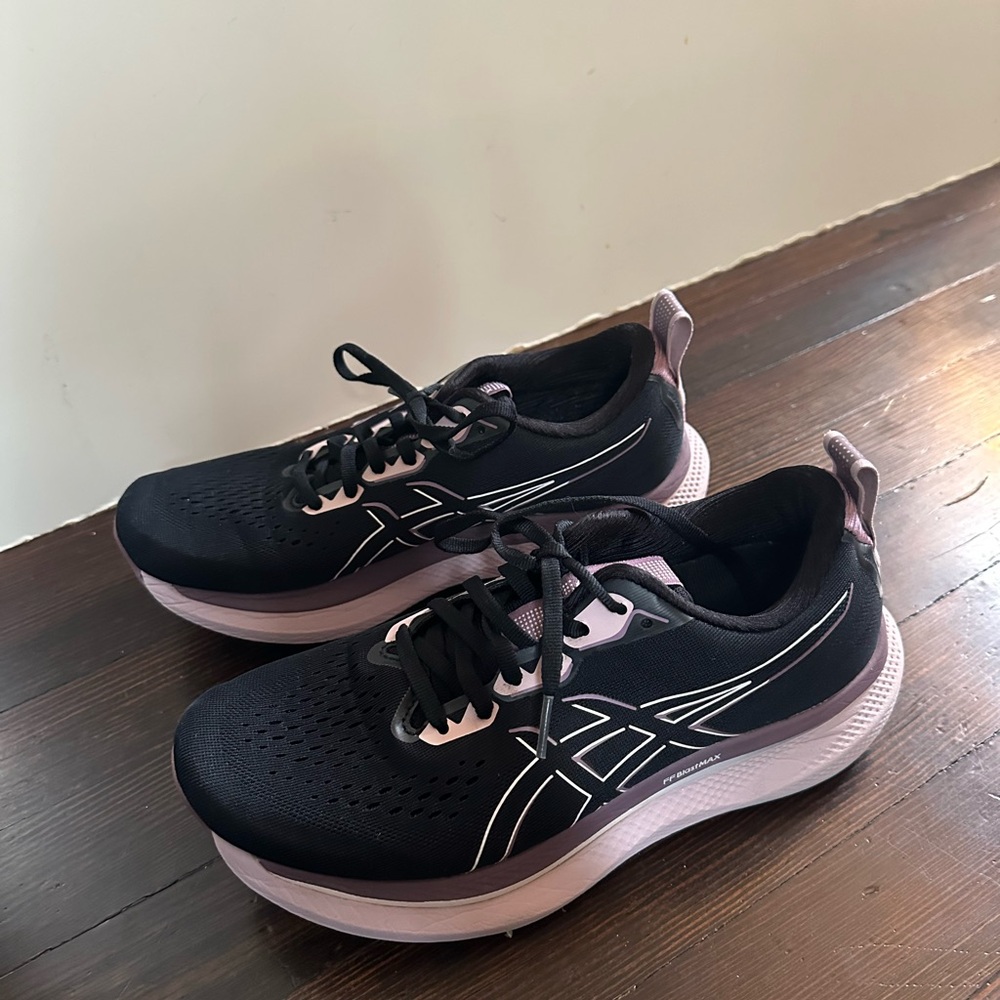 ASICS Women's GlideRider Max Running Shoe 9.5 - Excellent Condition